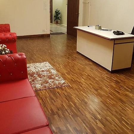 Greenleaf Apartment And Suites, Kalkaji Yeni Delhi Dış mekan fotoğraf