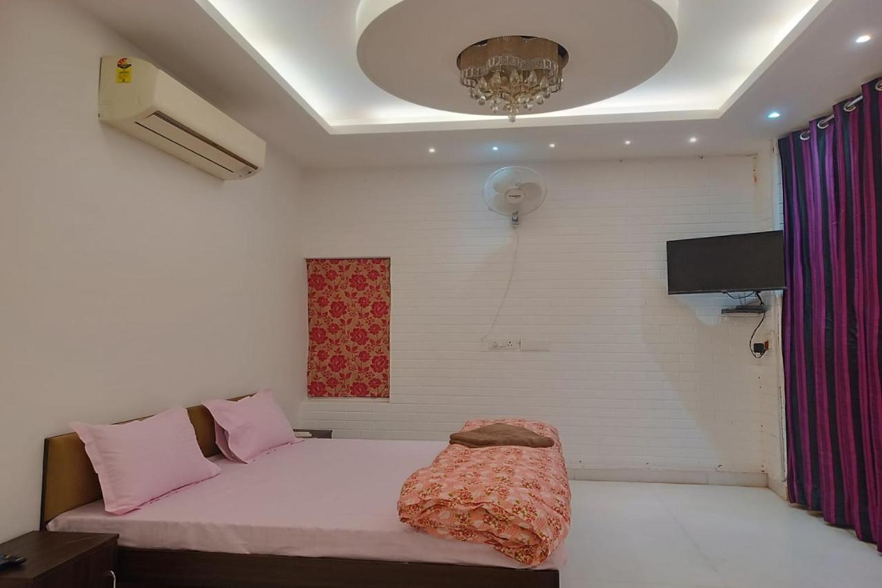 Greenleaf Apartment And Suites, Kalkaji Yeni Delhi Dış mekan fotoğraf